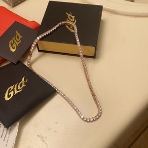 Gld round cut tennis necklace in rose gold